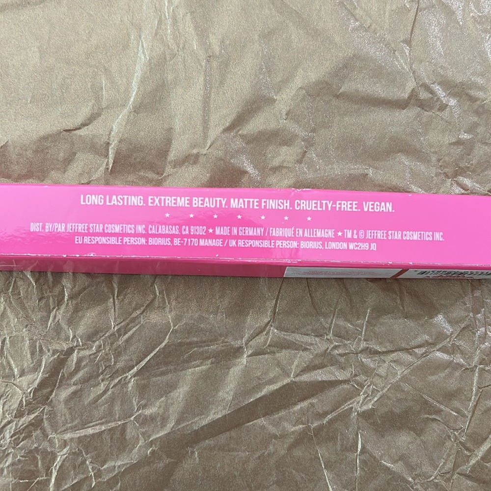 JEFFREE STAR cosmetics, (cherry wet) long lasting, cruelty free, LIP LINER 1.2 g - Picture 3 of 4